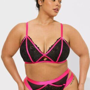 Hot neon pink + black lace Torrid lingerie strappy bralette set